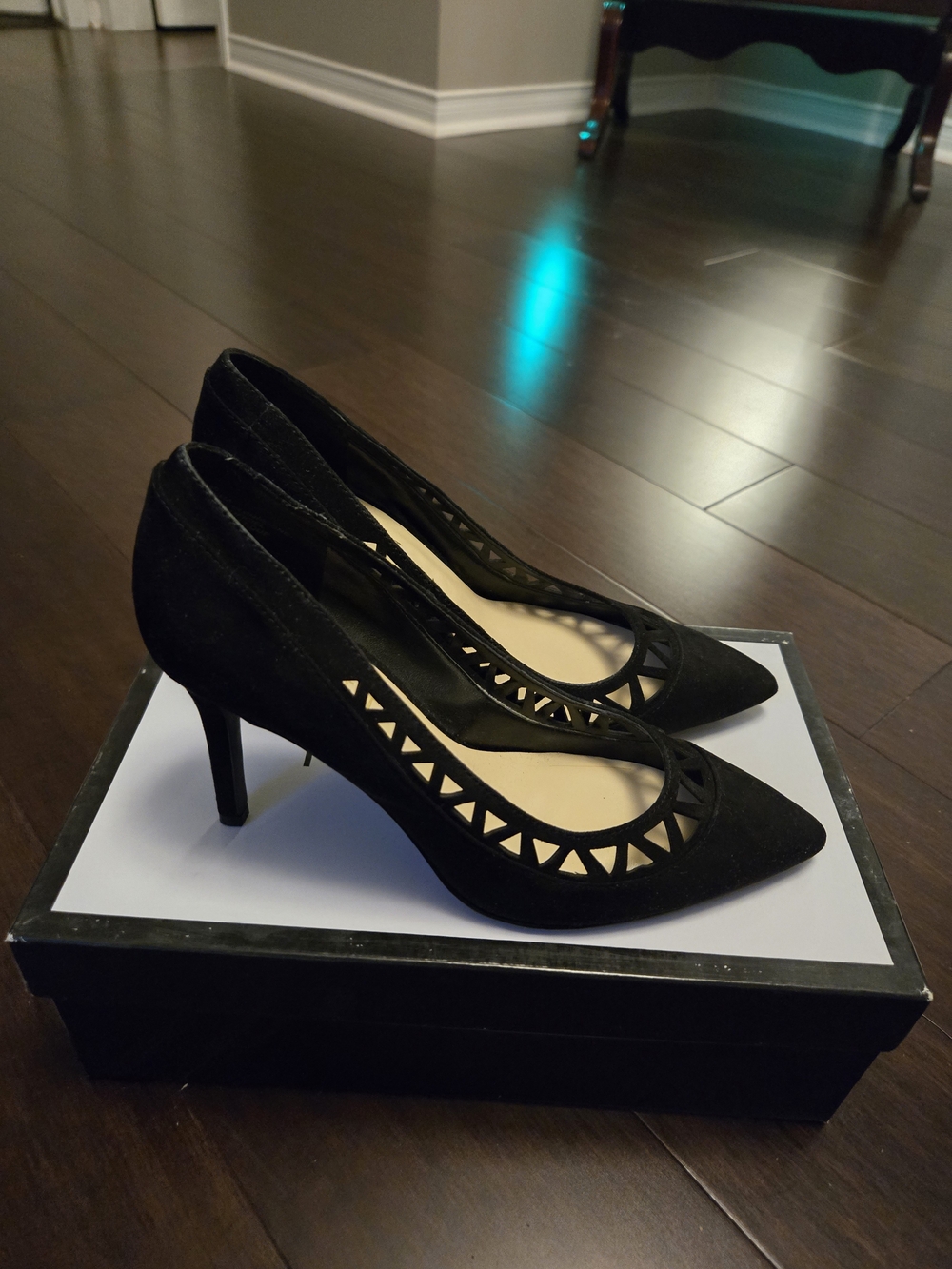Nine West Black Suede Pointed-Toe Cutout Heel Pumps